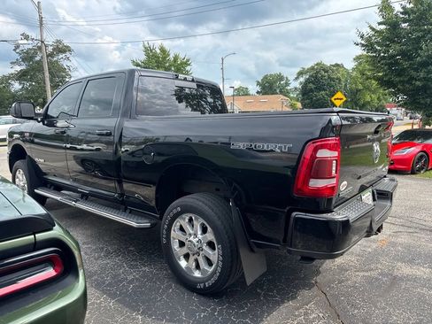 Used 2021 RAM 2500 Big Horn w/ Level B Equipment Group AWD/4WD image 4