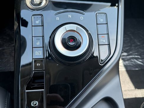 New 2025 Kia Niro EX w/ EX Cold Weather Package image 17