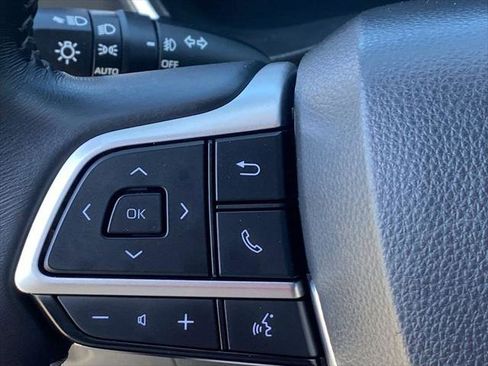 Certified 2025 Toyota Highlander XSE AWD/4WD image 29