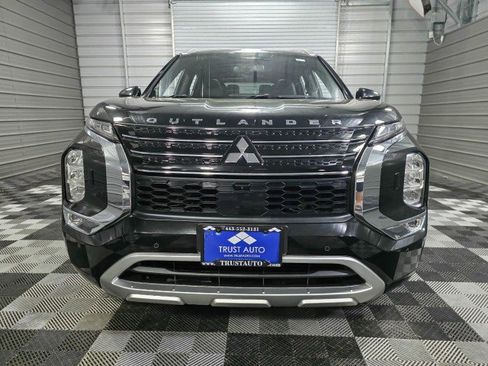 Used 2023 Mitsubishi Outlander SEL image 2