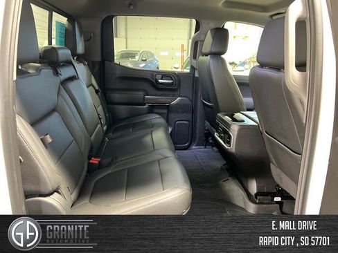 Used 2021 GMC Sierra 1500 SLT AWD/4WD image 33
