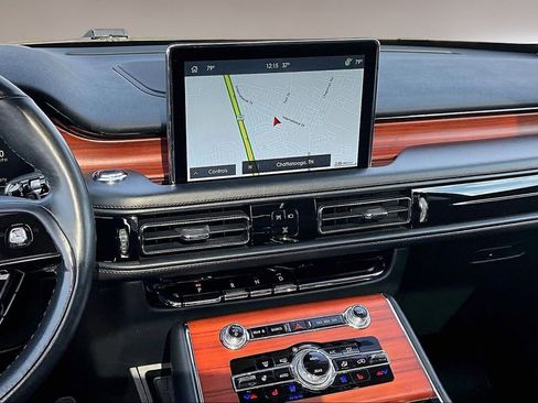 Used 2023 Lincoln Aviator Reserve w/ Equipment Group 201A image 6