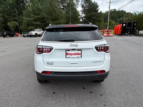 Used 2026 Jeep Compass Limited AWD/4WD image 19