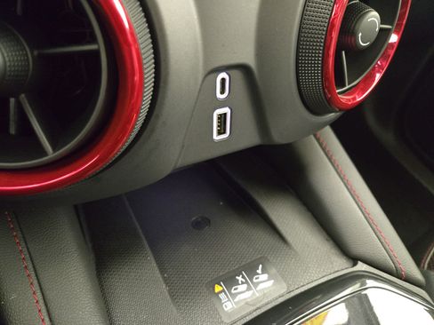 Certified 2022 Chevrolet Blazer RS w/ Enhanced Convenience Package image 28