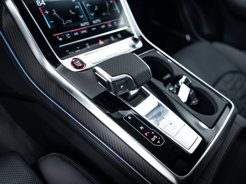 New 2026 Audi RS Q8 performance image 10