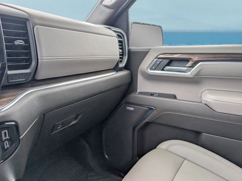 Used 2023 Chevrolet Silverado 1500 LT Trail Boss w/ LT Trail Boss Premium Package image 29