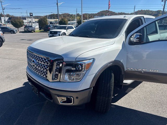 Used 2019 Nissan Titan Platinum Reserve w/ Platinum Utility Package AWD/4WD image 3