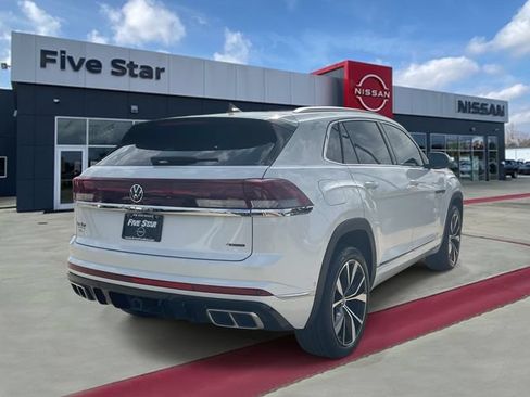 Used 2024 Volkswagen Atlas Cross Sport SEL Premium R-Line AWD/4WD image 6