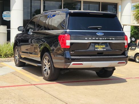Used 2023 Ford Expedition XLT RWD image 4