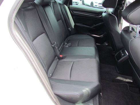 Used 2022 Honda Accord Sport image 15