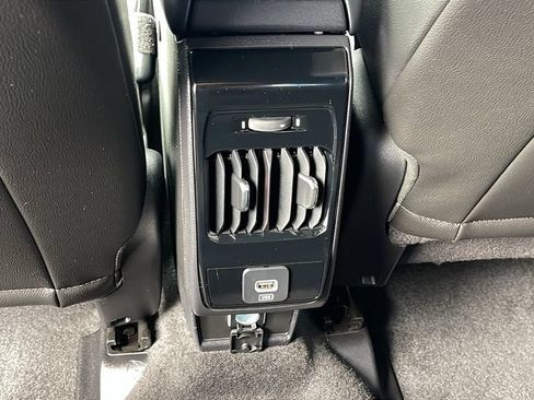 Used 2026 Jeep Compass Latitude AWD/4WD image 17