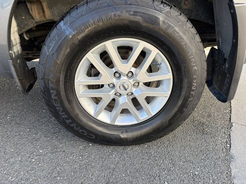 Used 2019 Nissan Frontier SV image 10