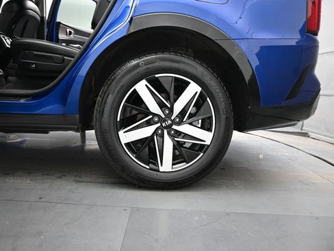 Used 2021 Kia Sorento EX image 22