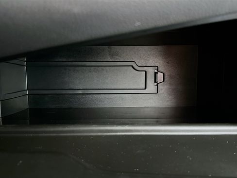 Used 2024 Toyota Camry XSE w/ Navigation Package image 32