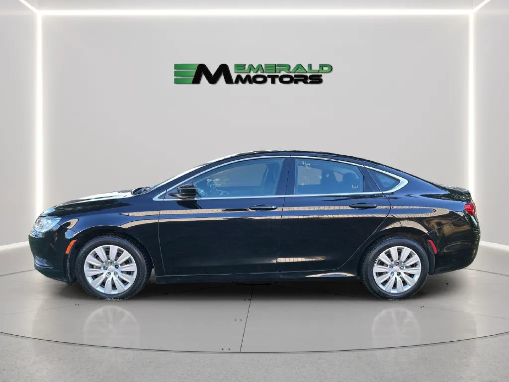 Used 2015 Chrysler 200 LX FWD image 1
