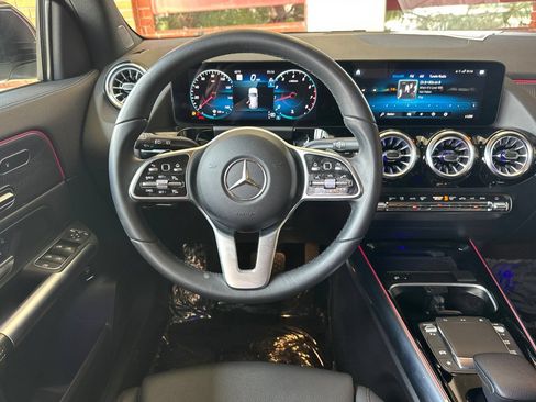 Certified 2023 Mercedes-Benz GLA 250 w/ Premium Package image 17