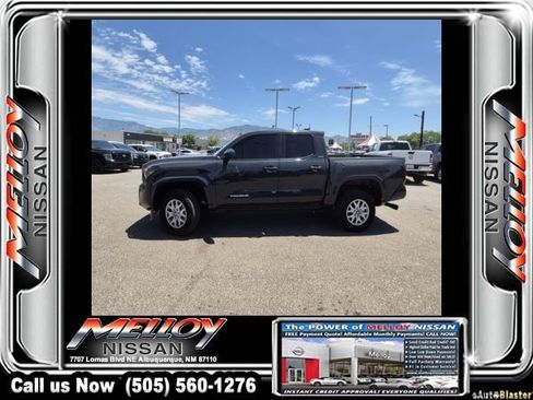 Used 2025 Toyota Tacoma SR5 AWD/4WD image 2