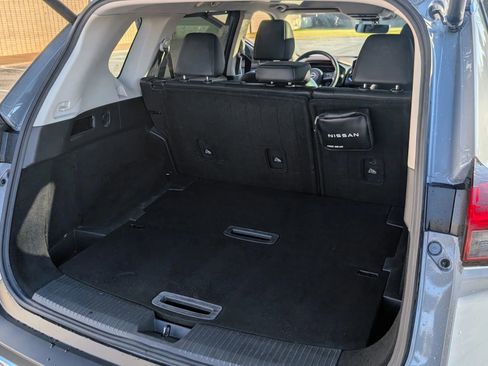 Used 2022 Nissan Rogue Platinum w/ Head-Up Display Package image 8