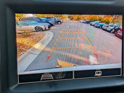 Used 2024 Chevrolet Silverado 1500 Custom image 23