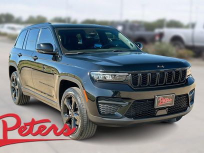 Used 2023 Jeep Grand Cherokee Altitude
