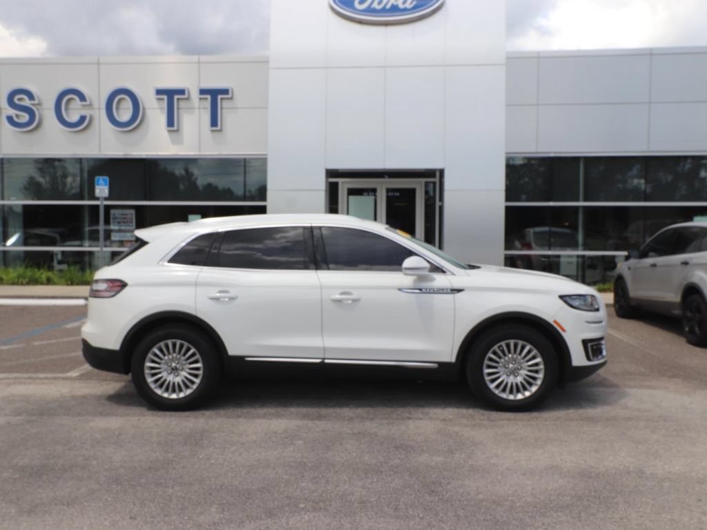 Used 2020 Lincoln Nautilus FWD image 17