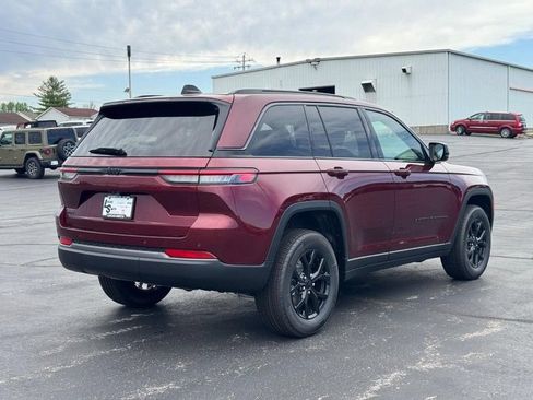 New 2026 Jeep Grand Cherokee Altitude AWD/4WD image 3