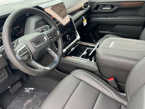 New 2026 GMC Yukon XL Denali image 7