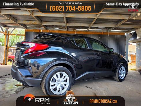 Used 2020 Toyota C-HR LE FWD image 6
