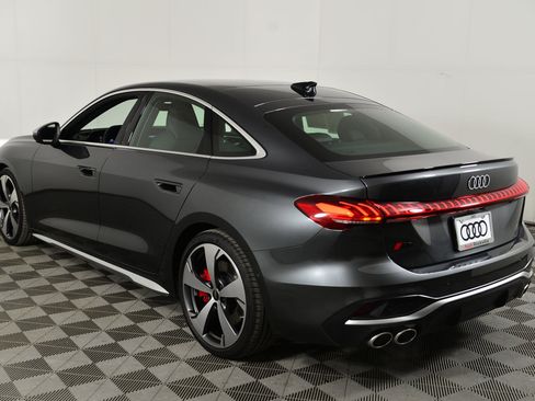 Used 2025 Audi S5 Premium Plus w/ Premium Plus Package image 3