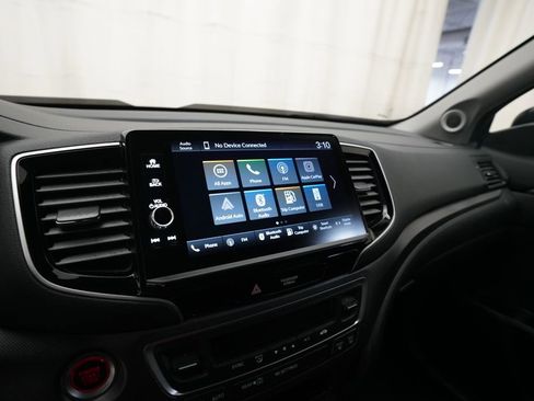 Used 2024 Honda Ridgeline Sport image 6