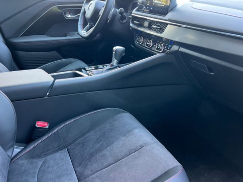 Used 2025 Acura ADX A-Spec AWD/4WD image 19