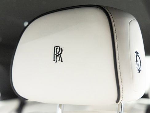 Used 2025 Rolls-Royce Ghost image 42