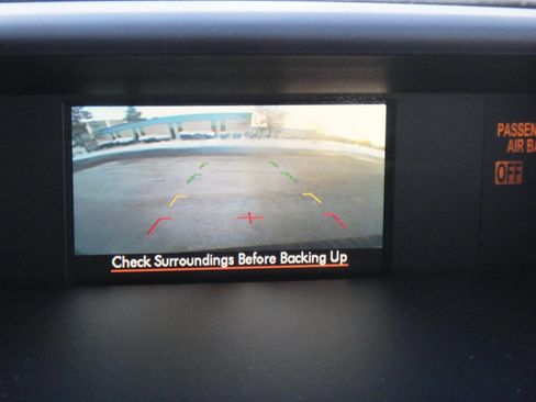 Used 2015 Subaru Forester 2.5i Premium w/ All-Weather Package image 17