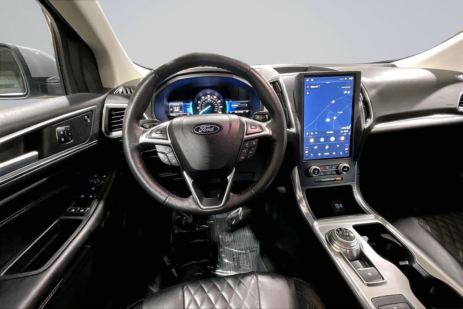 Used 2023 Ford Edge Titanium w/ Equipment Group 301A AWD/4WD image 6