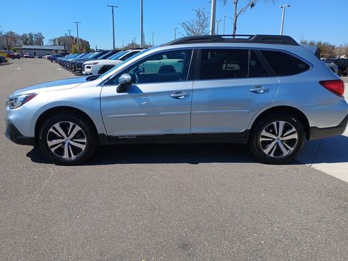 Used 2018 Subaru Outback 3.6R Limited image 8