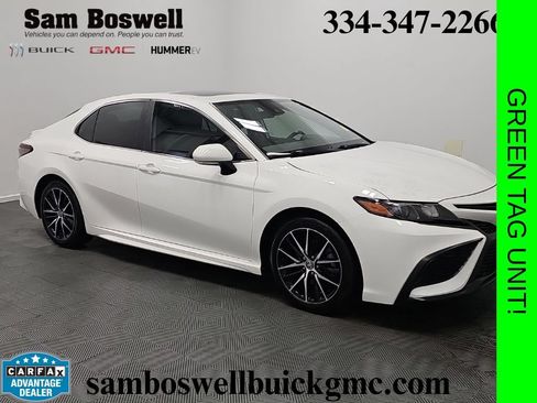 Used 2024 Toyota Camry SE w/ Cold Weather Package FWD image 1