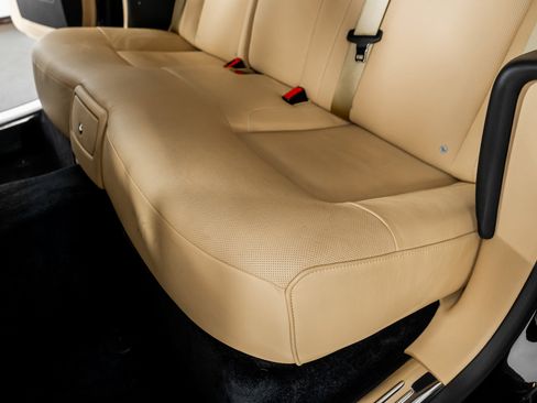 Used 2013 Rolls-Royce Ghost image 29