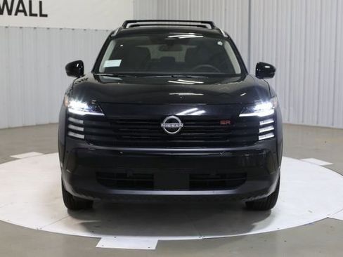 New 2026 Nissan Kicks SR w/ Cold Weather Package image 3