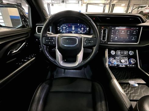 Used 2024 GMC Yukon XL Denali w/ Advanced Technology Package AWD/4WD image 18