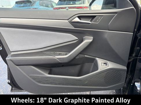 New 2026 Volkswagen Jetta SE image 11