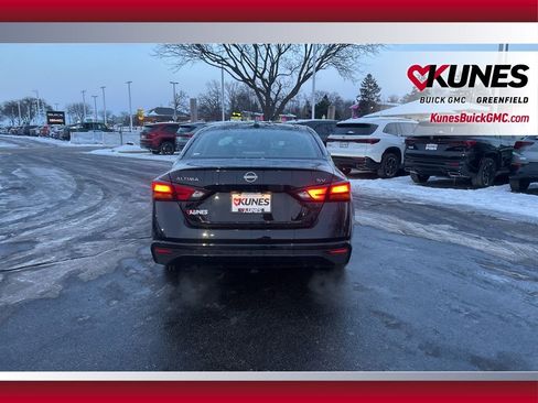 Used 2023 Nissan Altima 2.5 SV image 6