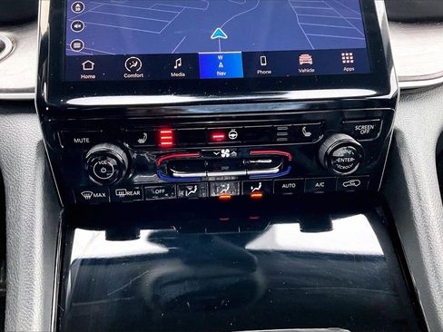 Certified 2021 Jeep Grand Cherokee L Limited w/ Trailer Tow Group (B) image 17