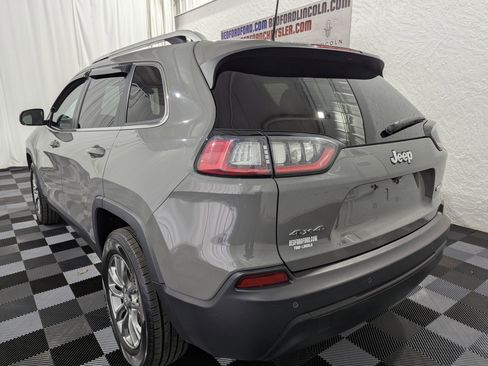 Used 2020 Jeep Cherokee Latitude Plus w/ Cold Weather Group AWD/4WD image 8