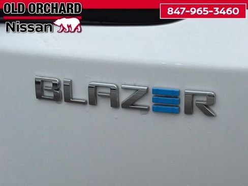 Used 2024 Chevrolet Blazer EV LT AWD/4WD image 25