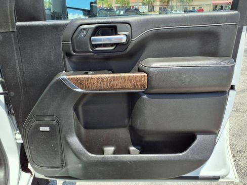 Used 2021 GMC Sierra 2500 Denali w/ Denali Ultimate Package image 14