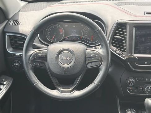 Used 2019 Jeep Cherokee Trailhawk w/ Cold Weather Group AWD/4WD image 23