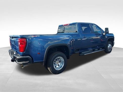 New 2026 Chevrolet Silverado 3500 LT w/ All Star Edition AWD/4WD image 5