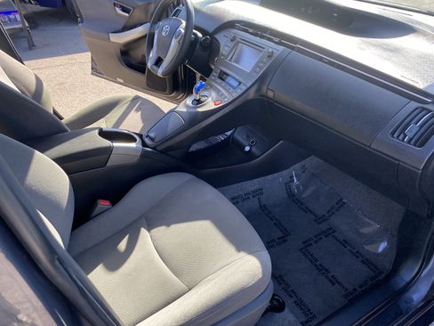 Used 2015 Toyota Prius Three image 20
