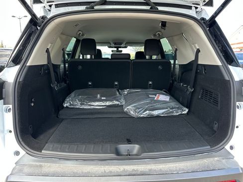 New 2026 Nissan Pathfinder SL AWD/4WD image 34