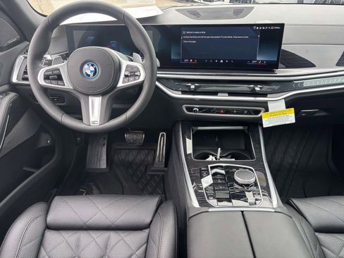 New 2026 BMW X5 xDrive50e image 28